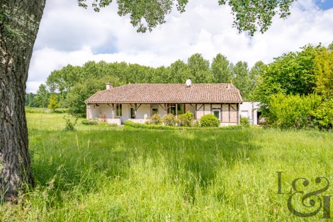 Corps de ferme rénové à Castelmoron Sur Lot (Lot-et-Garonne, 47)