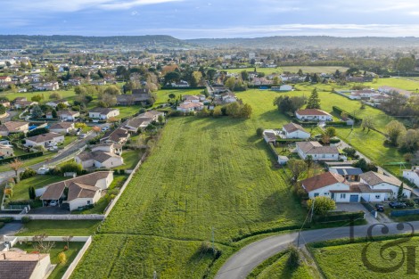 Terrain à lotir à vendre à Villeneuve-sur -Lot