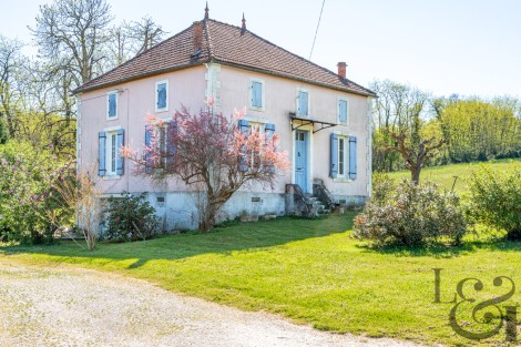 Propriété en pierre à rénover à vendre à Villeneuve-sur-Lot