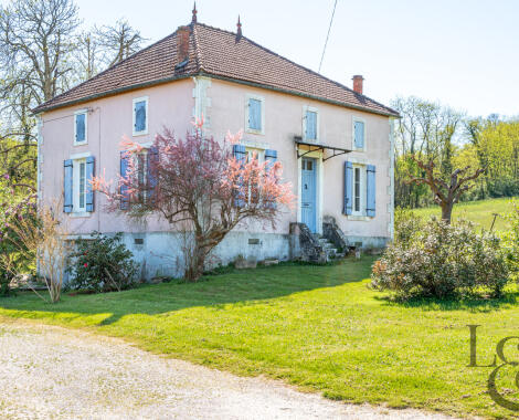 Propriété en pierre à rénover à vendre à Villeneuve-sur-Lot