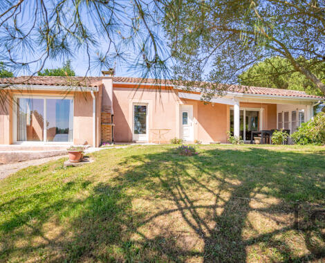Maison de plain pied à vendre au Lédat