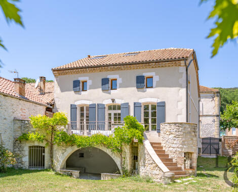 Maison en pierre à vendre à Dausse