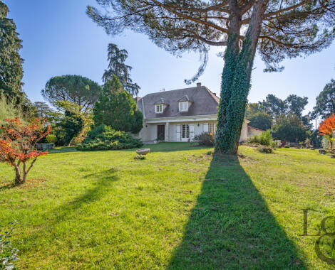 Maison traditionnelle à vendre à Sainte-Livrade-sur-Lot