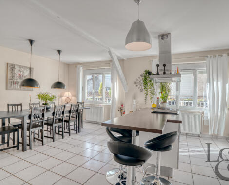 A vendre maison de ville sur 2 niveaux