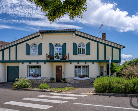 A vendre maison de style basque à Castelmoron-sur-Lot