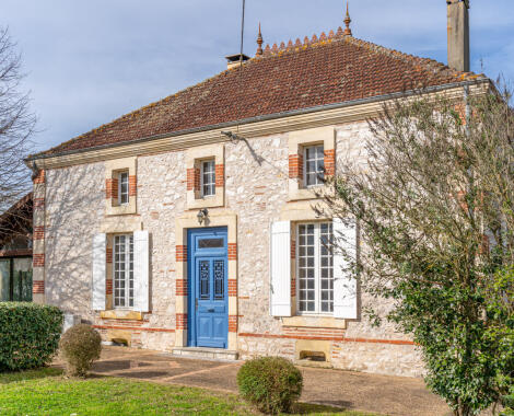 Maison en pierre à vendre proche commerces de Villeneuve-sur-Lot