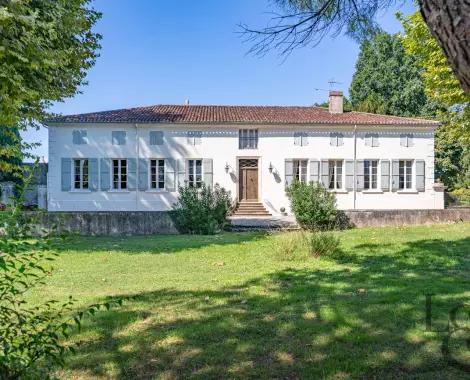 Propriété de caractère à vendre à Villeneuve-sur-Lot
