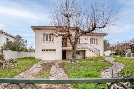 Maison traditionnelle des années 1970 à Villeneuve-sur-Lot