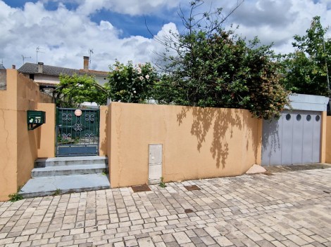 Maison de ville proche de tous commerces à Sainte-Livrade-sur-Lot (47)